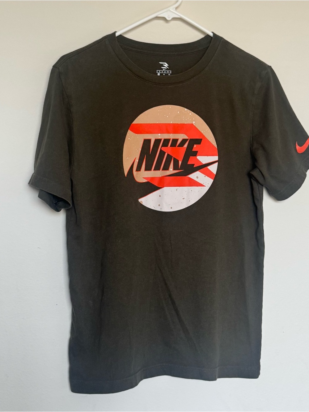 Boys Nike Dark Green Short-Sleeve Tee Shirt Size XL 13-15yrs